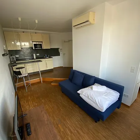 351 City Apartments, Close To The Exhibition Center-3